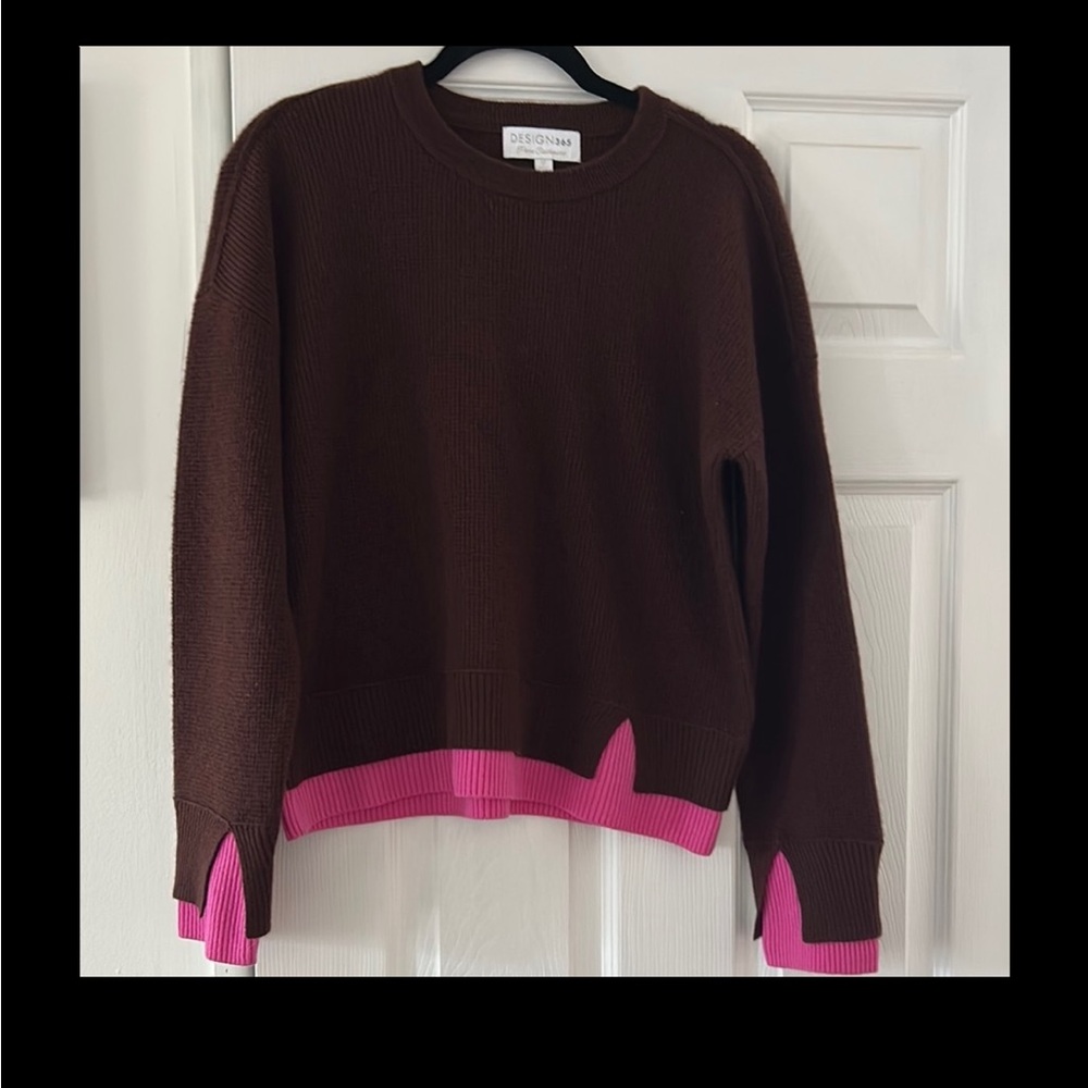 WOMEN'S DOUBLE CUFF CASHMERE CREWNECK SWEATER IN CINNABAR